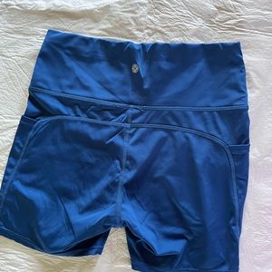 Women's Bike Shorts... Never worn.. Pockets